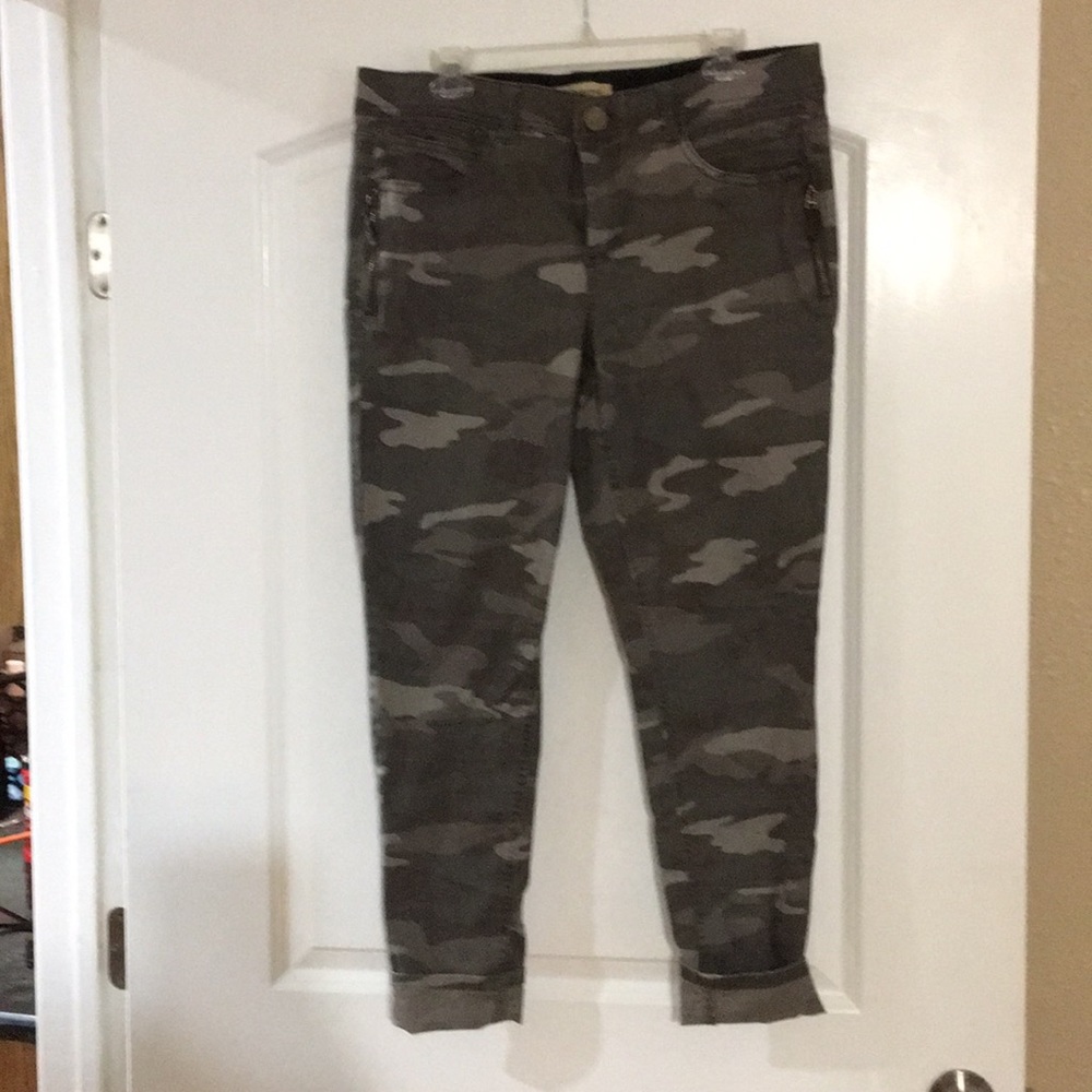 Camouflage skinnies